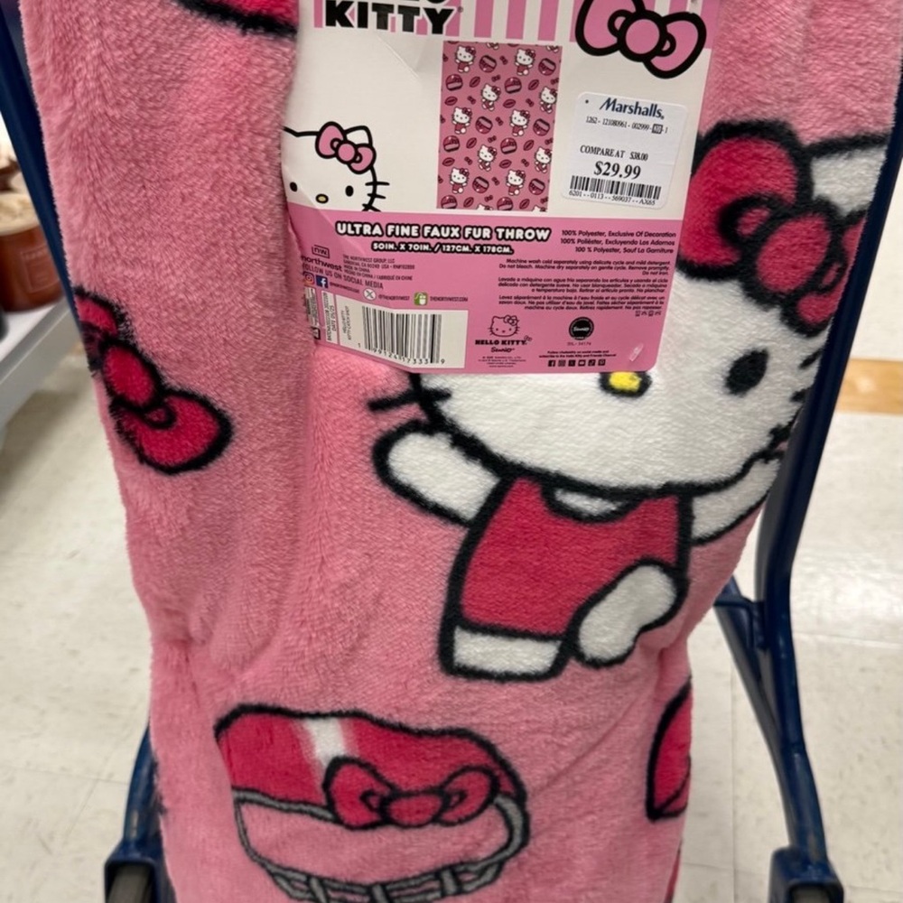 NWT Hello Kitty Pink Football Sport Helmet Faux Fur Fall Throw Blanket